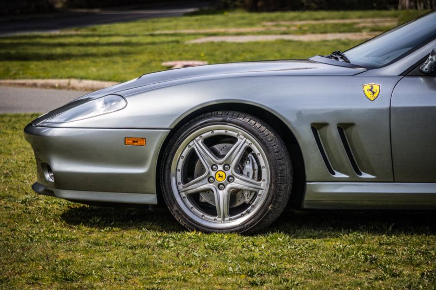 Детали экстерьера Ferrari 575 Superamerica 2005 года  (фото 26 из 79)